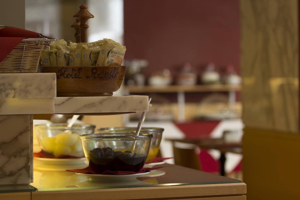 Ariosto Hotel Milano Ngoại thất bức ảnh