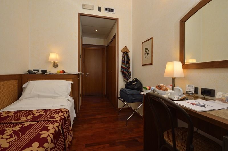Ariosto Hotel Milano Ngoại thất bức ảnh