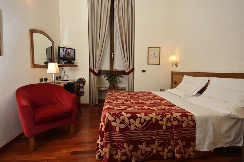 Ariosto Hotel Milano Ngoại thất bức ảnh