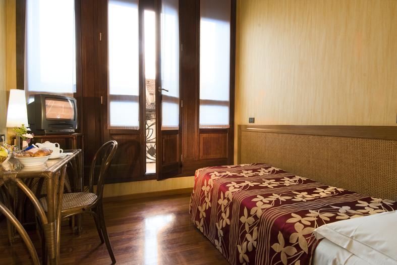 Ariosto Hotel Milano Ngoại thất bức ảnh